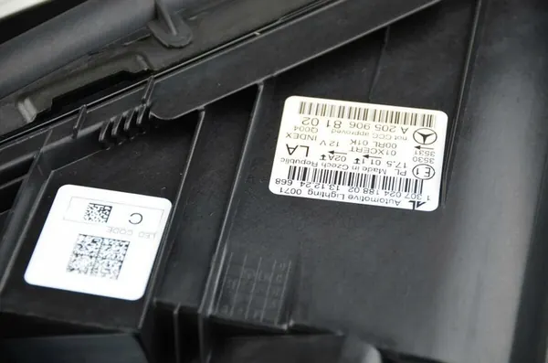 LINKER FULL LED KOPLAMP MERCEDES C-KLASA 205 A2059068102 image 6