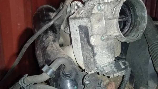 Válvula de aceleração Volkswagen Polo 2008 1.4L 045128063G image 2