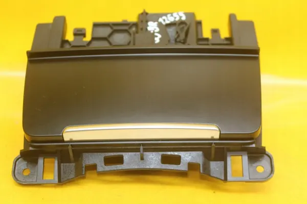Audi Q5 8R Asbak OEM 8K0857965 8K0857951 image 2