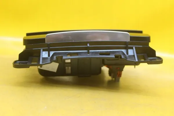Audi Q5 8R Asbak OEM 8K0857965 8K0857951 image 5