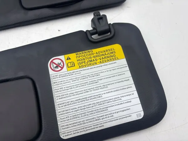 Visera Toyota GT86 OEM AMD232245 - Usado image 3