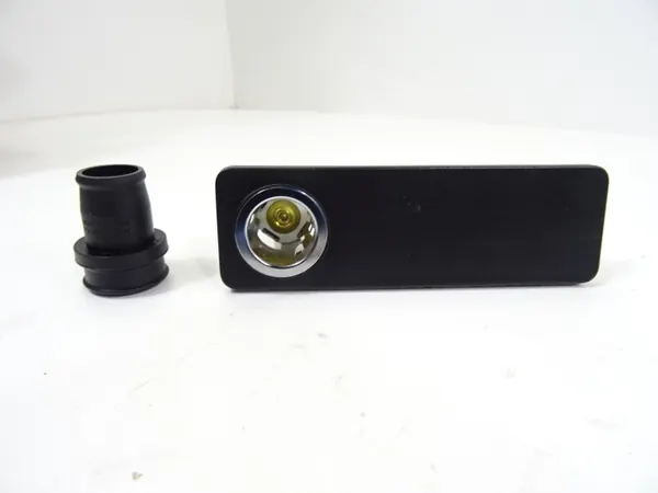 Jaguar XE X760 Aanstekercontactdoos OEM FK72-045B48-AQ image 5