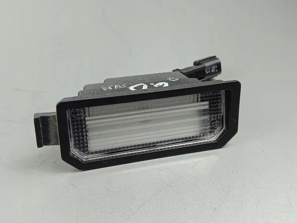 Kia Stinger Kennzeichenleuchte OEM 92501J5 image 2