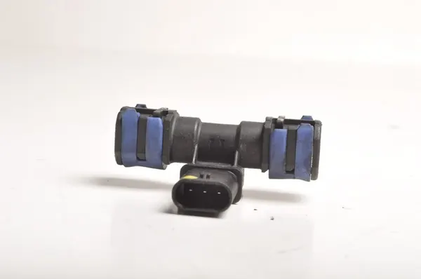 Sensor de pressão de combustível VOLVO V40 II T3 GTDi 31372030 image 3