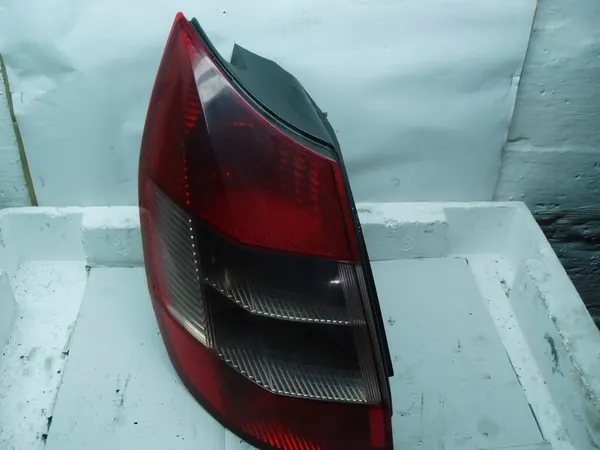 Luz trasera derecha Renault Grand Scenic 2 II 8200127703-F image 3