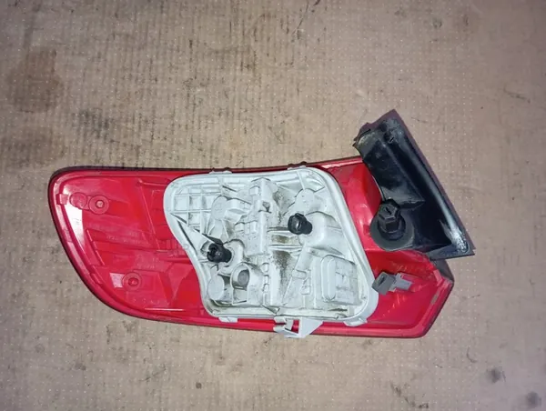 AUDI A3 2005-2009 Luz Trasera Derecha 8P4945096C image 2