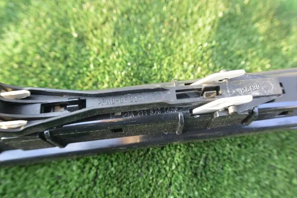 Mercedes W211 Kolmas Jarruvalo A2118201456 image 8