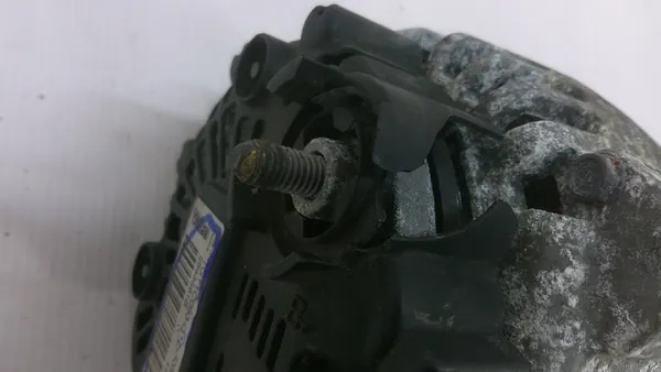 ALTERNATOR DACIA DUSTER 1.6 16V image 2