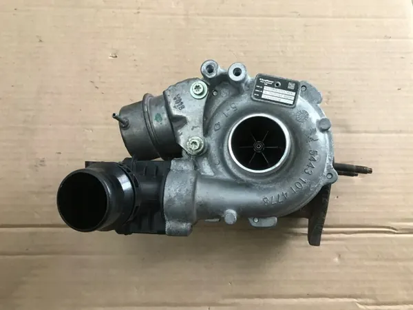 Turbo usado OEM 54389700018 para Mercedes Vito image 3