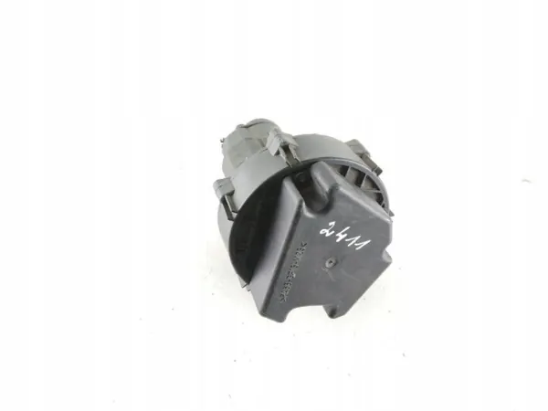 Polttoainepumppu OEM 0001403785 Mercedes-Benz S Coupe image 3