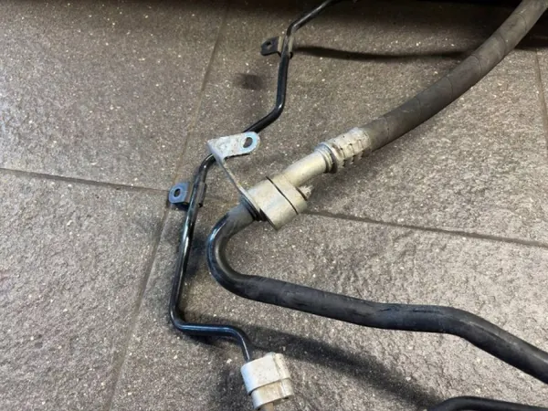 Kit pièces climatisation OEM 9068300300 Volkswagen image 4