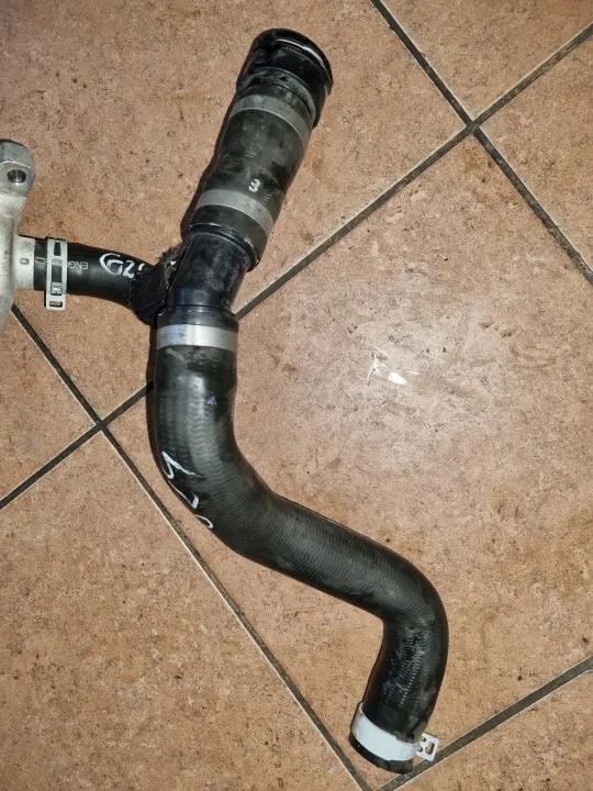 Termostaatin kotelo OEM LX6E-8A587-AC Ford Kugalle image 3