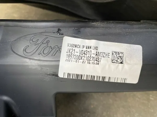 Console Ford Transit MK8 2025 Lift OEM RK31-V04310-AB image 7