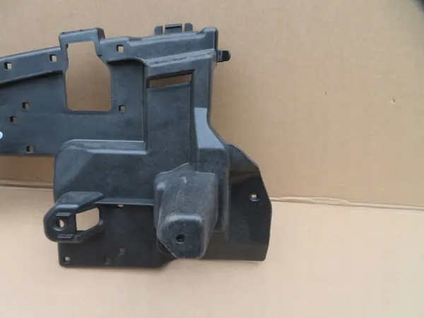 Left Rear Support Bracket A2058850100 Mercedes C-Class W205 image 4