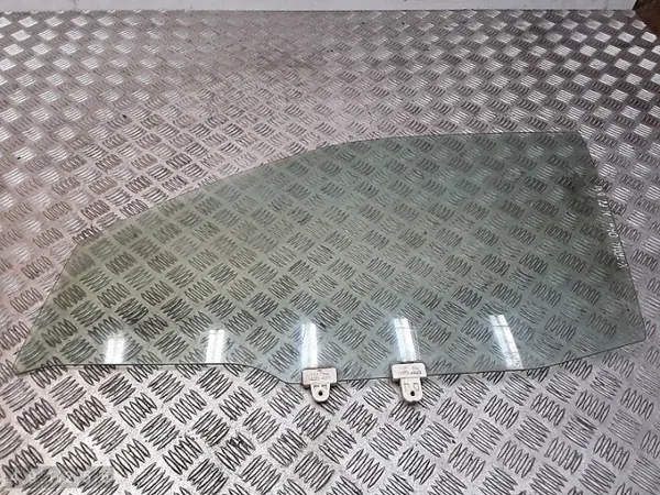 Nissan X-Trail dörrglas OEM E643R00018 - Begagnad image 2