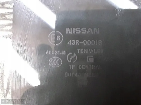 Nissan X-Trail dörrglas OEM E643R00018 - Begagnad image 3