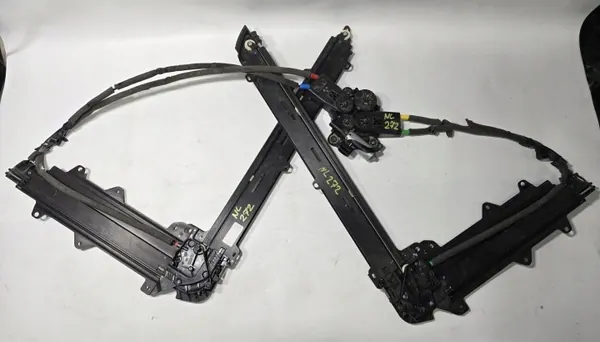 Rouleau électrique coffre BMW X5 G05 OEM 7483960 image 2