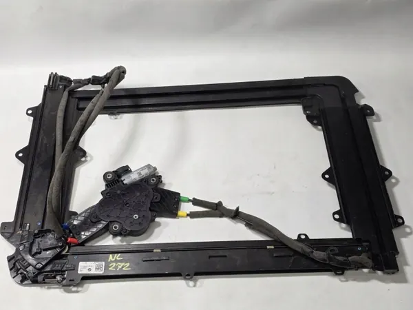 Rouleau électrique coffre BMW X5 G05 OEM 7483960 image 5