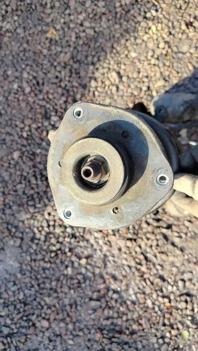 Ammortizzatore anteriore destro Audi A3 8P VW SEAT 2.0 TDI image 3