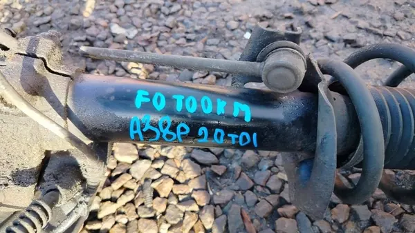 Ammortizzatore anteriore destro Audi A3 8P VW SEAT 2.0 TDI image 4