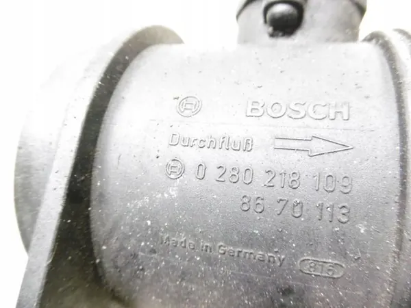 Volvo OE Luftmassenmesser 8 670 113 image 4