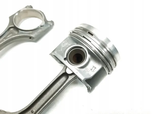 Volvo V70 2.0 D4 Pistão Biela OEM 82L187 image 6