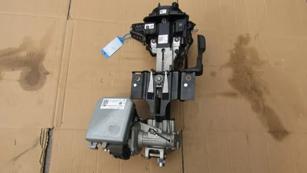 SKODA FABIA 3 rattstam OEM - Begagnat skick image 2