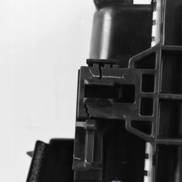 Ilmastointikondensaattorin Tuuletin OEM 422137-0850 Toyota C-HR II image 4