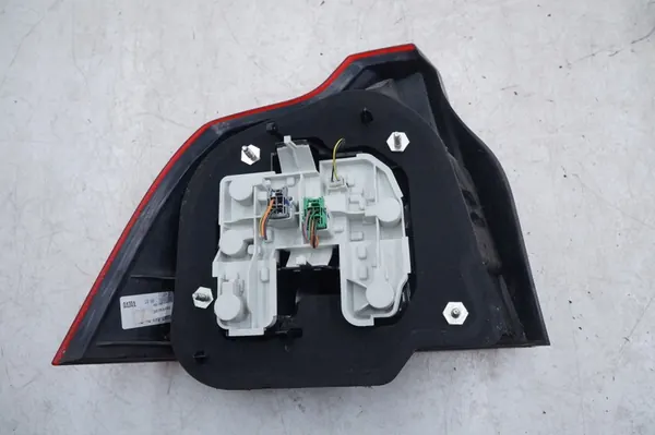 Luz Trasera Derecha VOLVO S40/V50 30763493 image 2