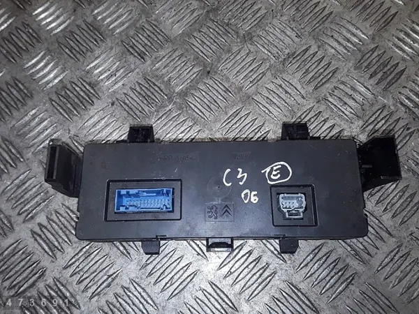 Citroen C3 klimaatregelmodule OEM 96377775XT image 3