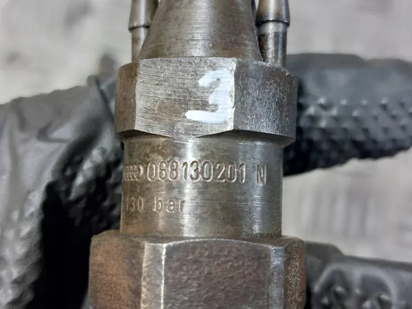 Set di iniettori VW Golf II 1.6 TD image 4