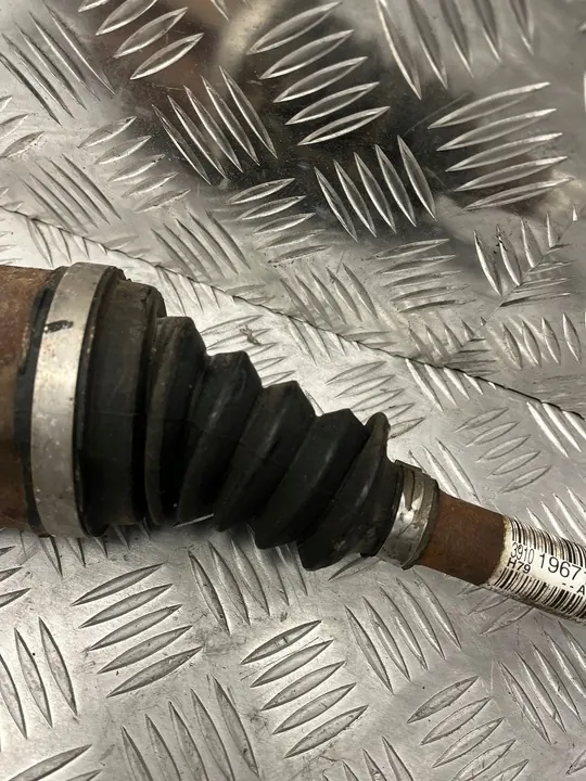 Vänster framaxel Dacia Duster II 4x4 391019671R image 4