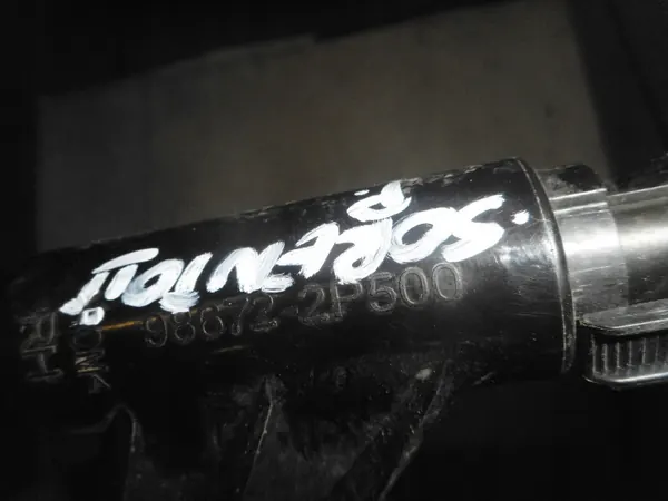 Kia Sorento II 12- höger strålkastartvättsmunstycke OEM 986722P500 image 5