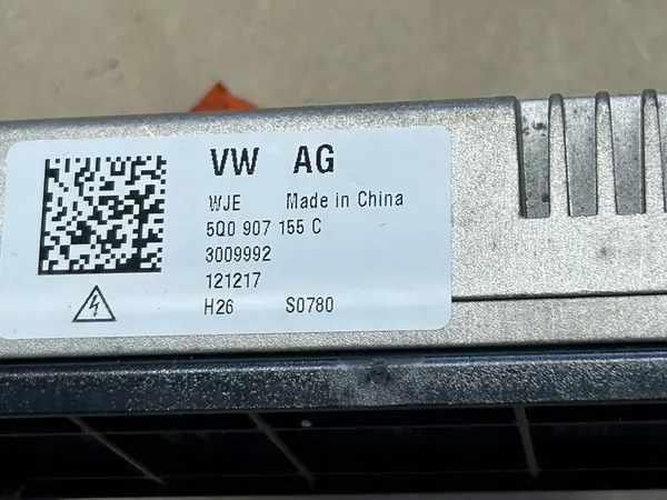 Conversor de tensão VW Passat B8 5Q0907155C image 4