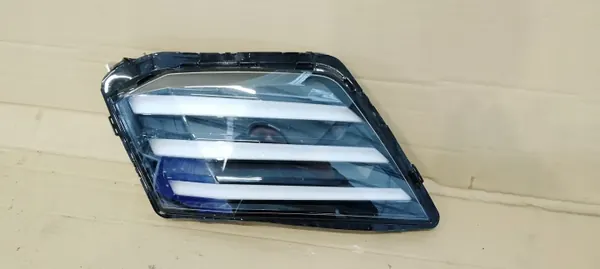 Faro Halógeno Izquierdo con DRL LED OEM P21 9851054180 image 2