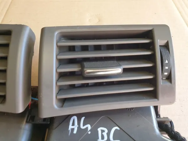 OEM 8E0820902F ventilationsgall för Audi A4 B6 - 3 st image 3