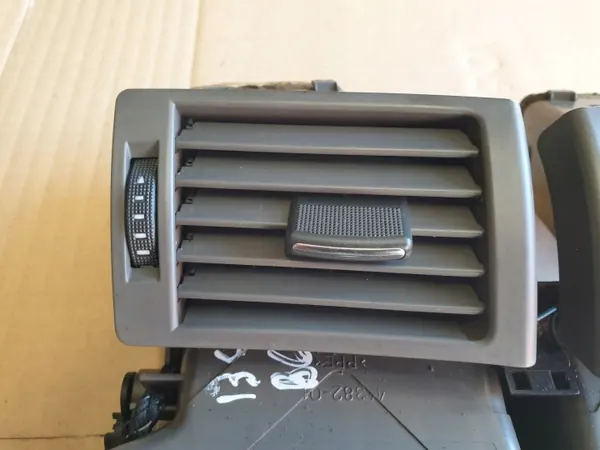 OEM 8E0820902F ventilationsgall för Audi A4 B6 - 3 st image 4