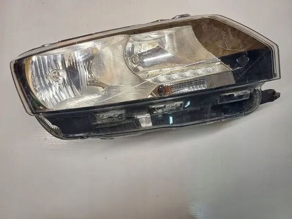 Skoda Rapid 2018 Farol dianteiro direito 5JB941016B image 3