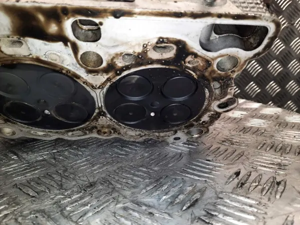 Rechter cilinderkop OEM 9X2Q-6090-CA voor Range Rover Sport image 10