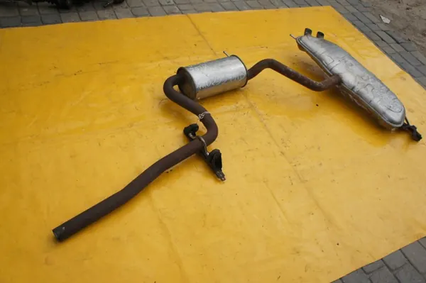 OEM 1K0253411B Mittlerer Endschalldämpfer VW Golf V 2.0 TDI image 5