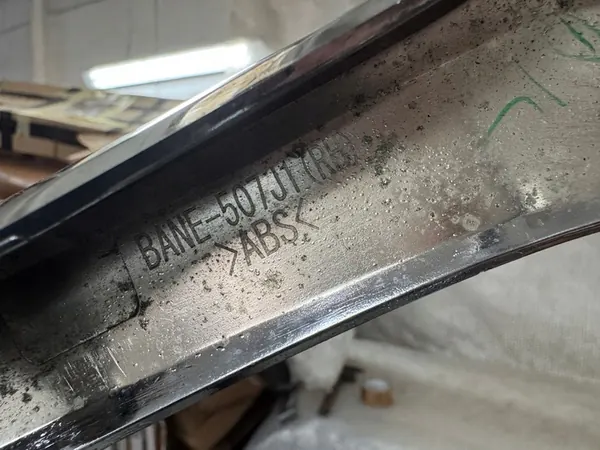 Höger Kromgrill Mazda 3 III Lift 16- image 4