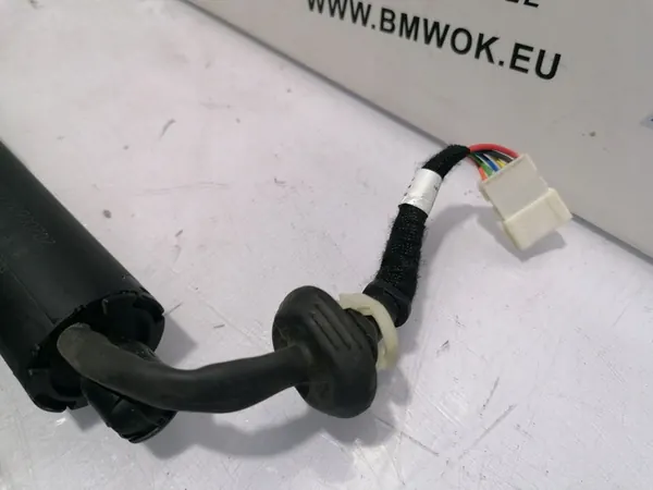 BMW X5 G05 F95 Baklucka Dämpare 9482800 image 3