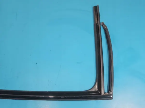 Junta puerta trasera izquierda OEM IMPRK1547271 Cupra Formentor image 5