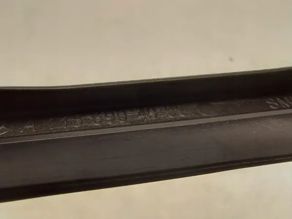 Junta para-brisas Mercedes W118 OEM A1186904900 image 6
