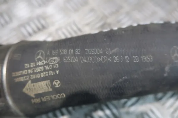Mercedes-Benz Intercooler-slang A1665280000 image 2