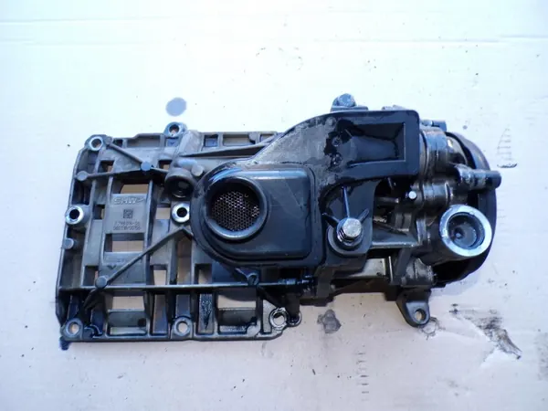 Buse de Pulvérisation Huile BMW N47 OEM 7798014 - Occasion image 2
