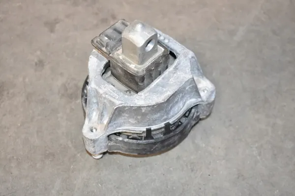 Höger motorfäste OEM 6877660 555 för BMW G01 G02 image 4