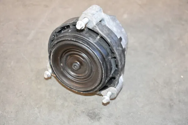 Höger motorfäste OEM 6877660 555 för BMW G01 G02 image 5