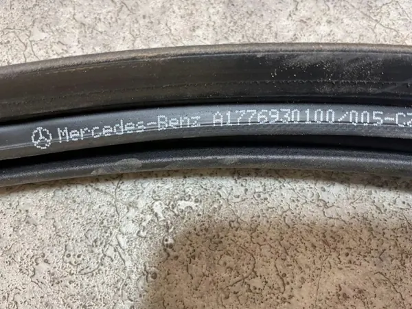 Joint de coffre Mercedes A1776930100 pour W177 Berline image 3