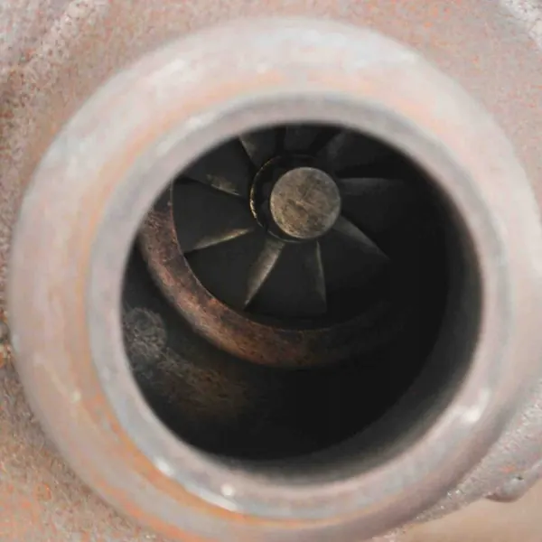 Turbo Ford Kuga II OEM 53031015170 - Usado image 5